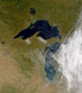 chemtrails over the Great Lakes